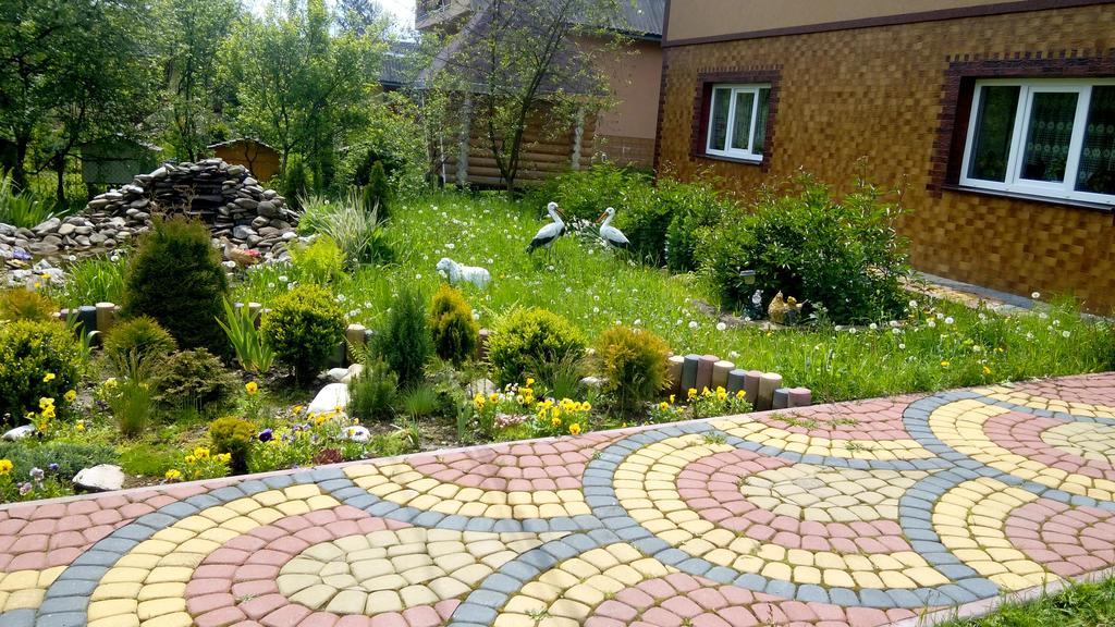 Sadyba Gostynniy Dvir Izki Dış mekan fotoğraf